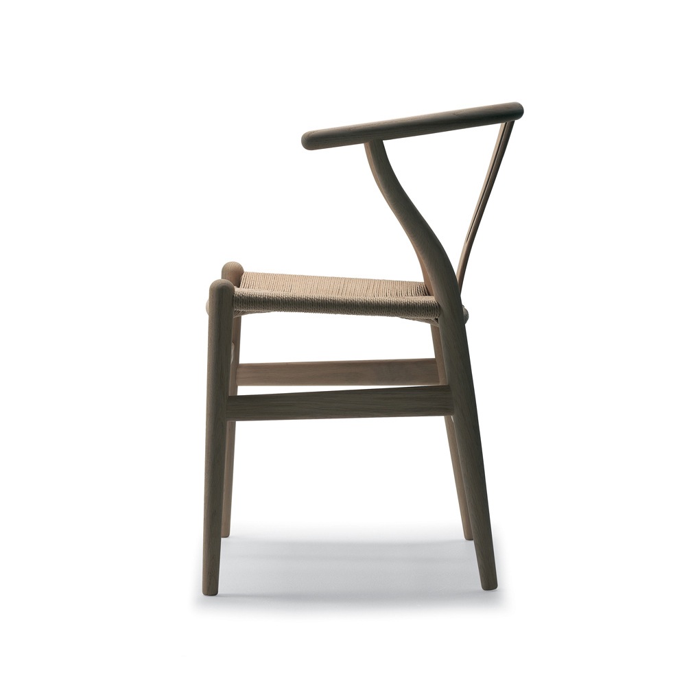 CH24 Wishbone Chair in Oak designed by Hans J. Wegner for Carl Hansen and Son