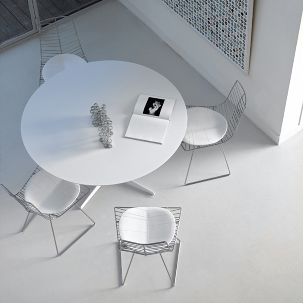 Eolo table designed by Lievore, Altherr, Molina for Arper