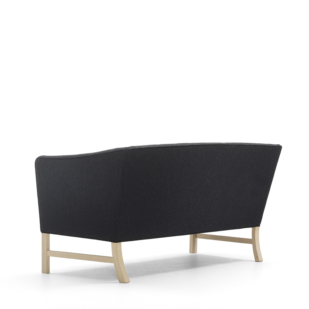 OW602 Sofa designed by Ole Wanscher, manufactured by Carl Hansen & Son