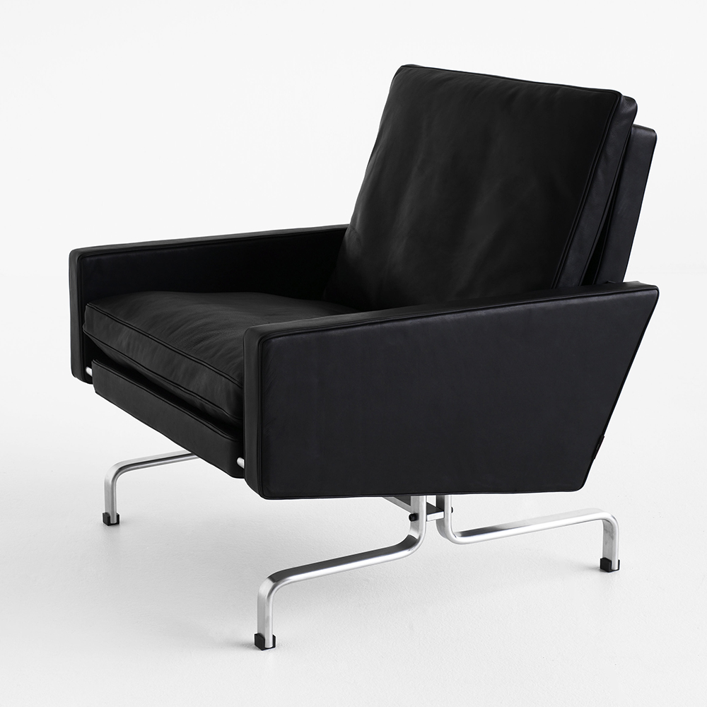 PK31 Leather lounge chair designed by Poul Kjaerholm for Fritz Hansen midcentury modern