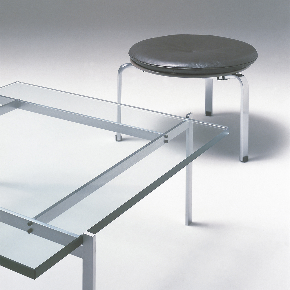 PK33 stool designed by Poul Kjaerholm for Fritz Hansen